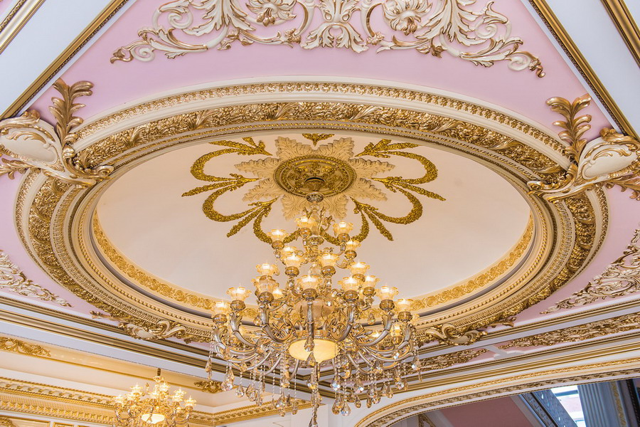 Electroplated Silver Antique Polygon Polystyrene Art Lamp Pool