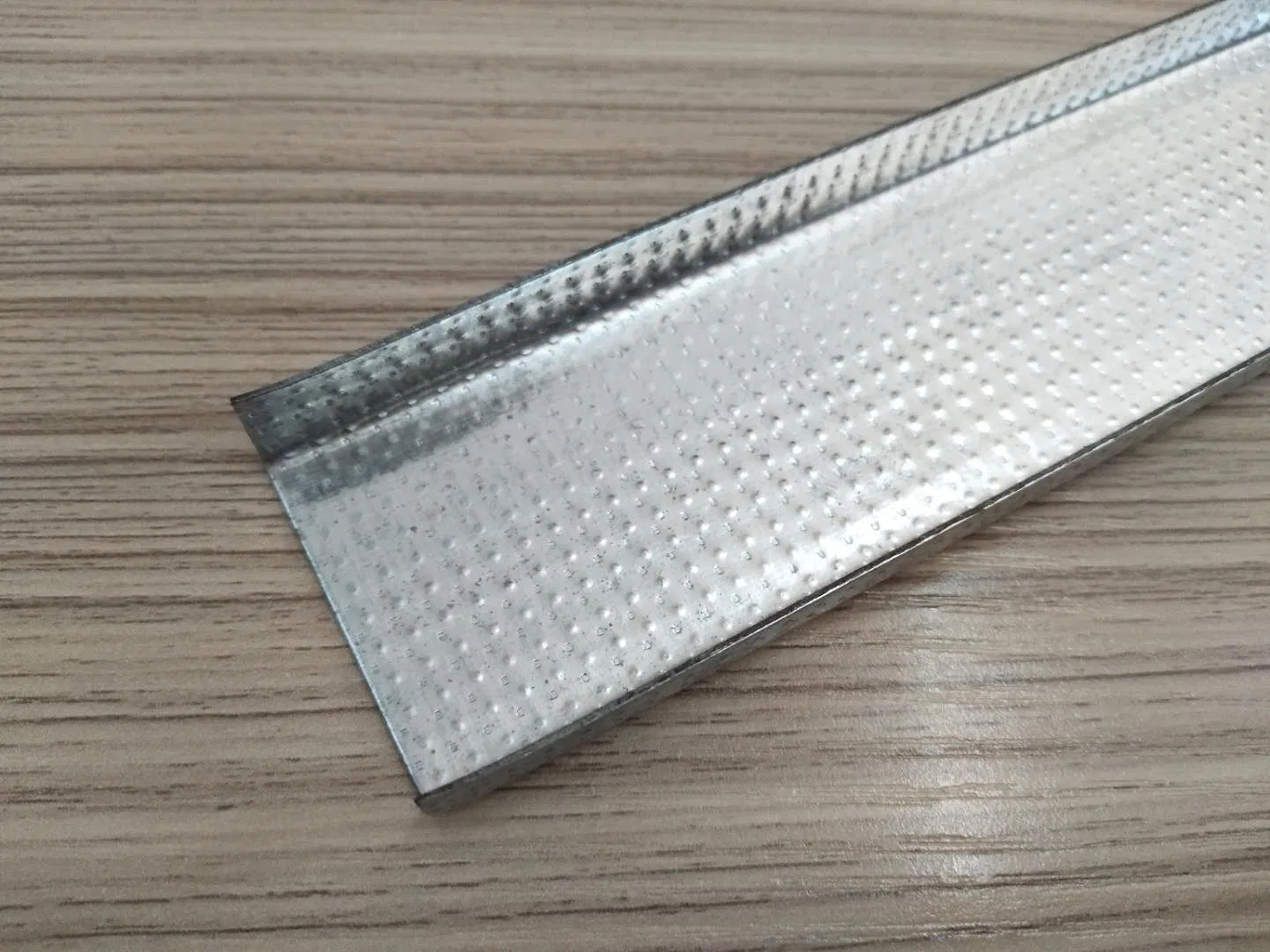 Galvanized Steel Furring Channel / Metal Furring Channel for Drywall Partition