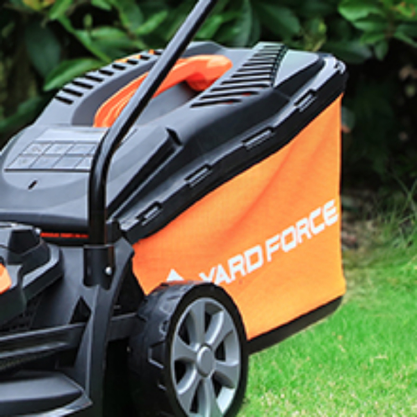 Yard Force 20V 33cm Cordless Lawnmower with 5.0ah Lithium-Ion Battery & Quick Charger - Lm C33