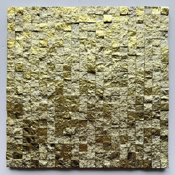 Мозаика из жёлтого лавового камня золотого цвета