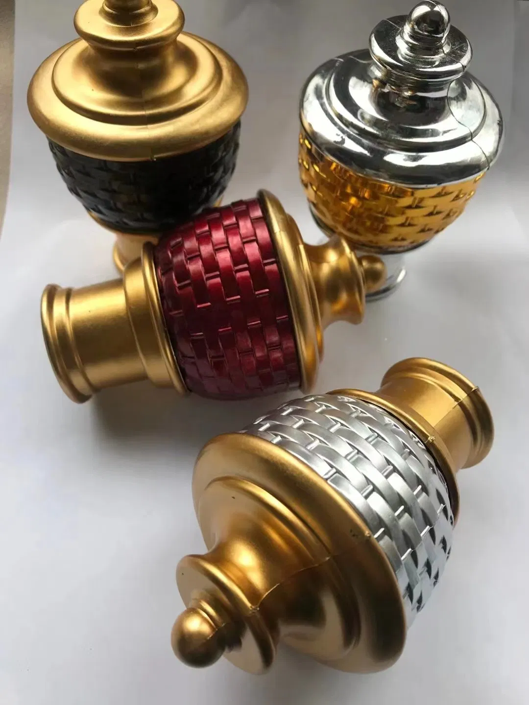 Roma Elegant Style Curtain Pole Accessories Modern Decoration Curtain Rod Head with Metal Material