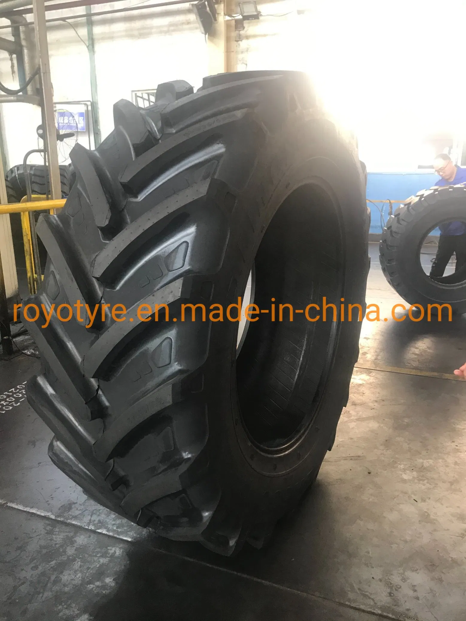Радиальная сельскохозяйственная шина LR861