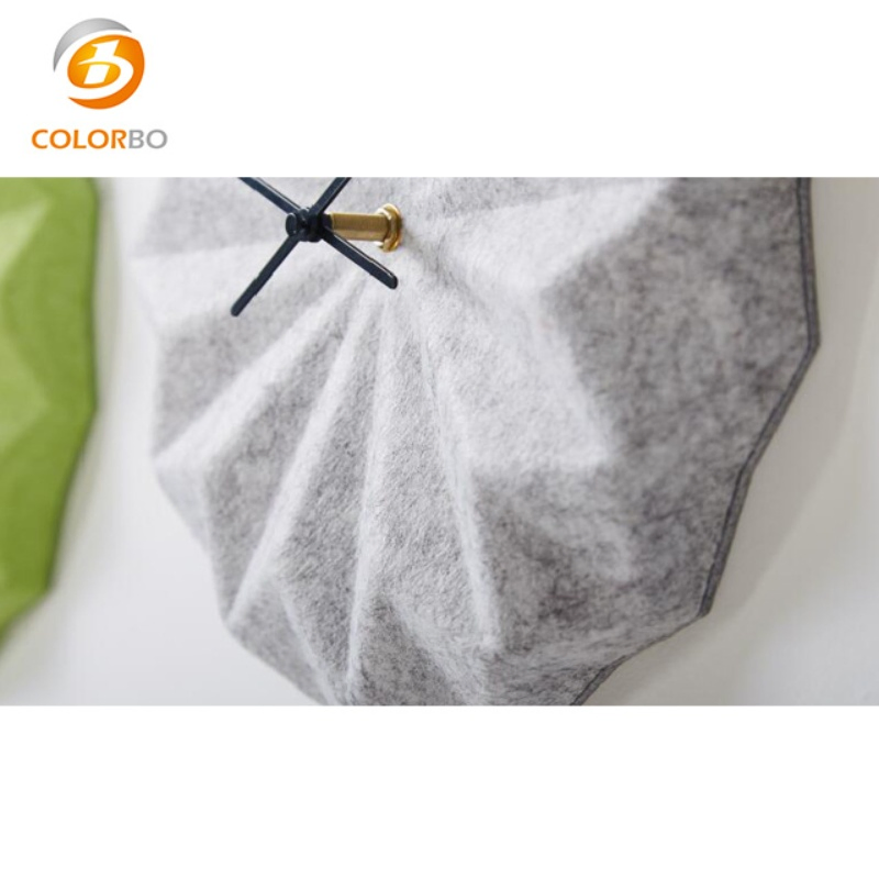 Soft Texture, Environmental Protection Wall Clock Is Suitable for Home and Office