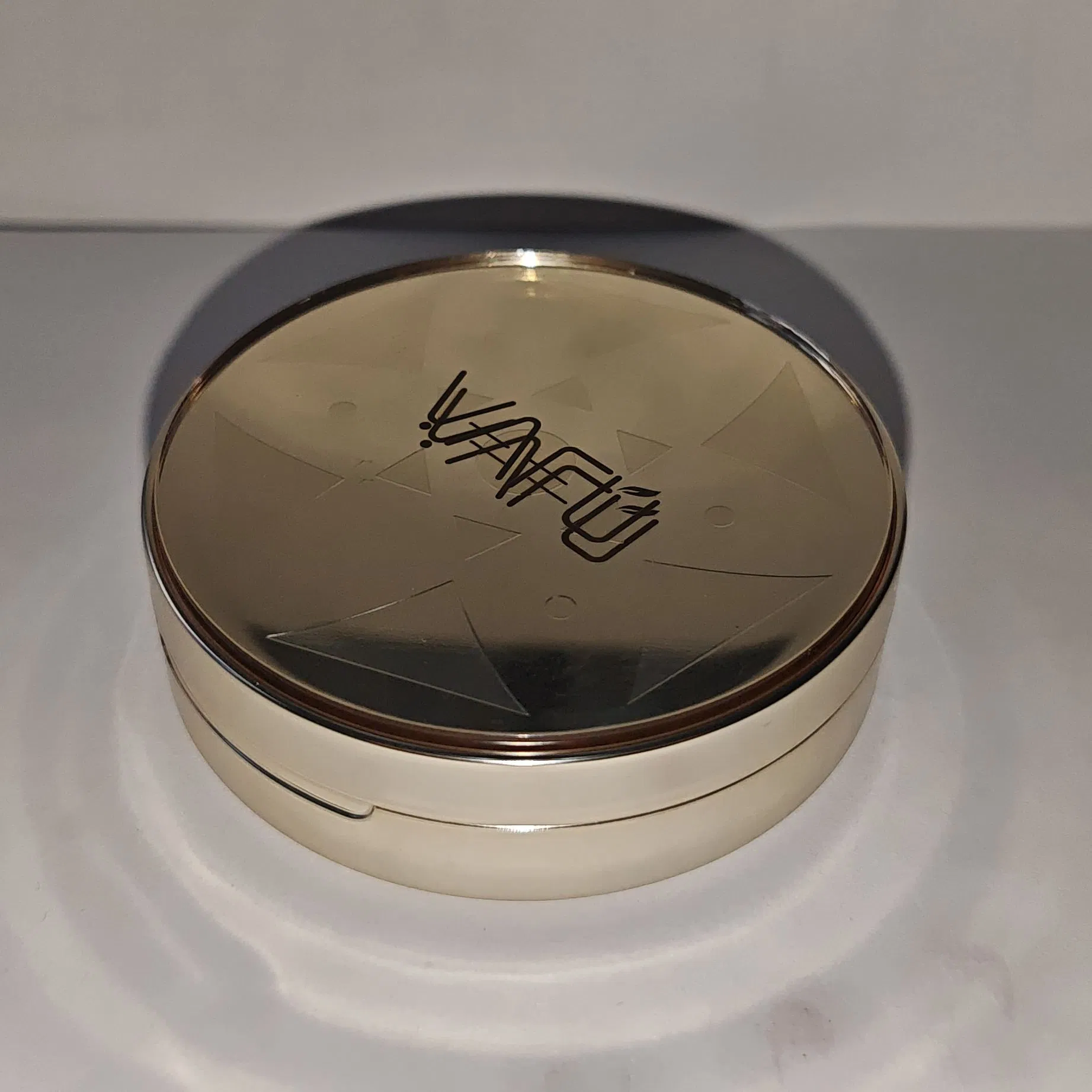 Herbal Radiant Skin Concealer for a Perfect Glow