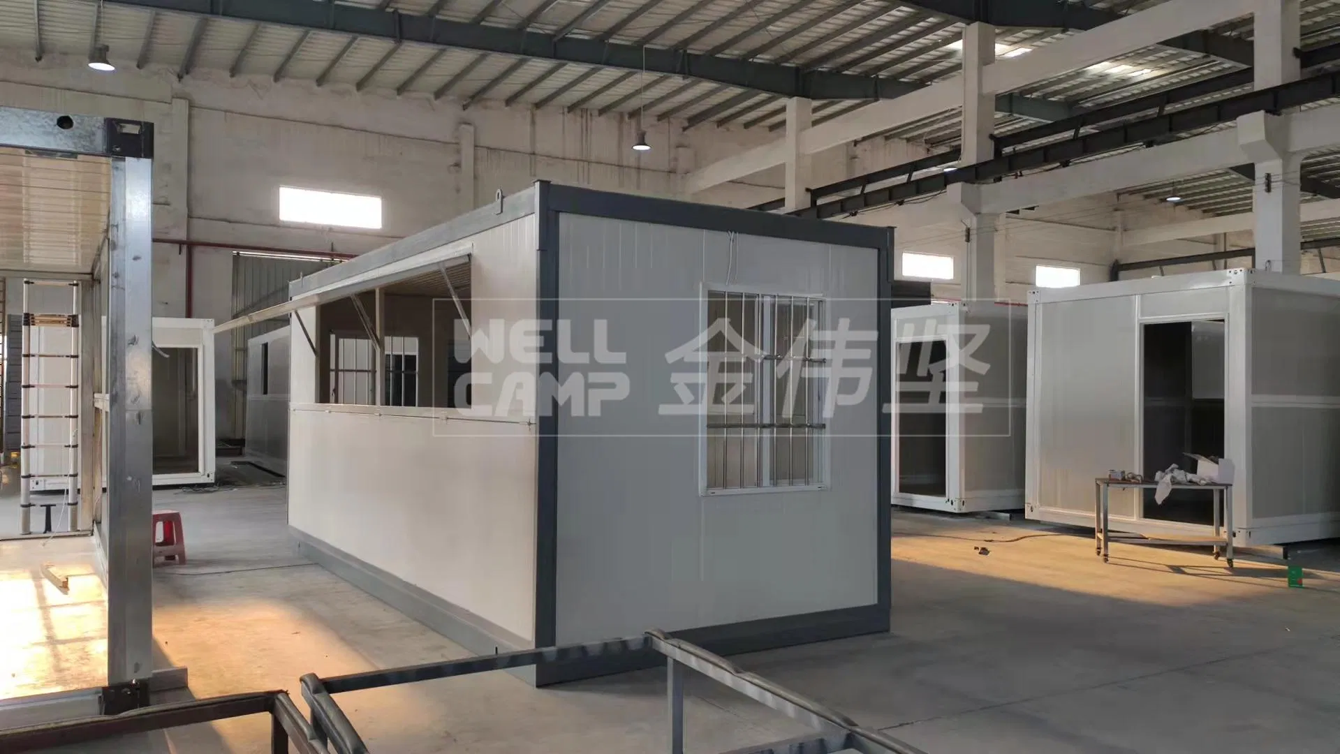 Steel Panel Luxury Prefab Expandable Equipment Folding Container Shop