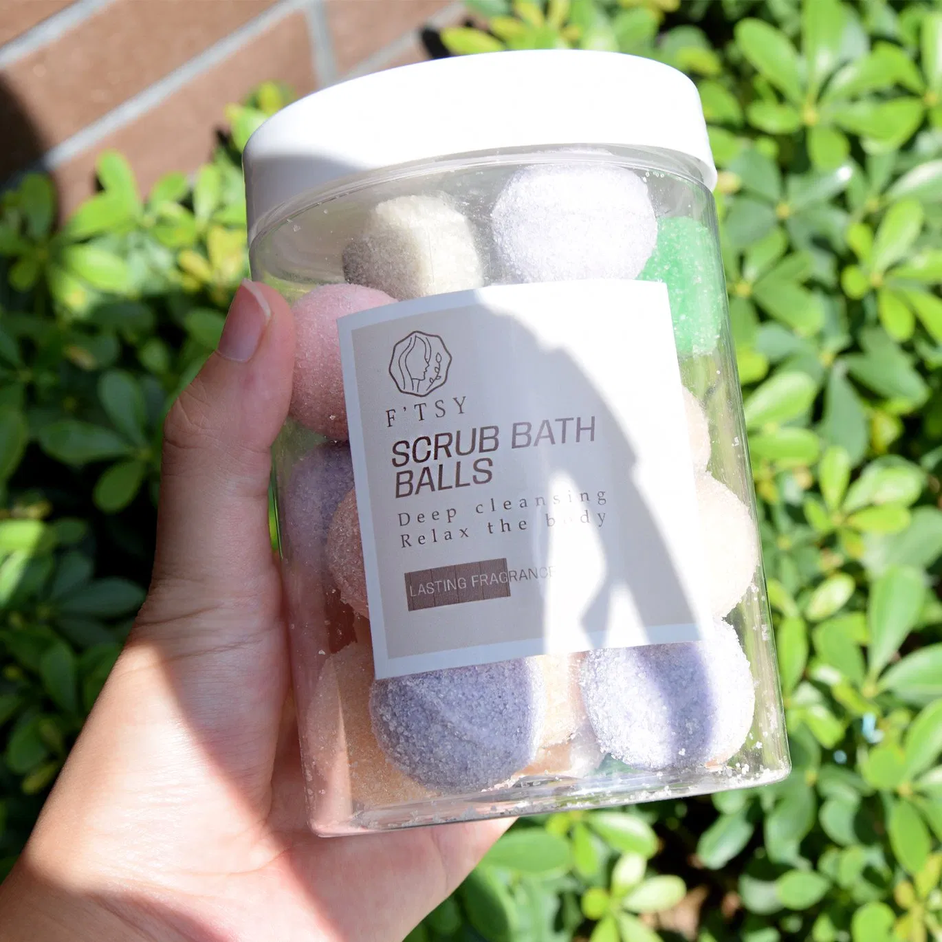 Custom Logo Natural Exfoliating Bath Candy Gentle Cleansing Whitening Sugar Scrub Balls Body Care