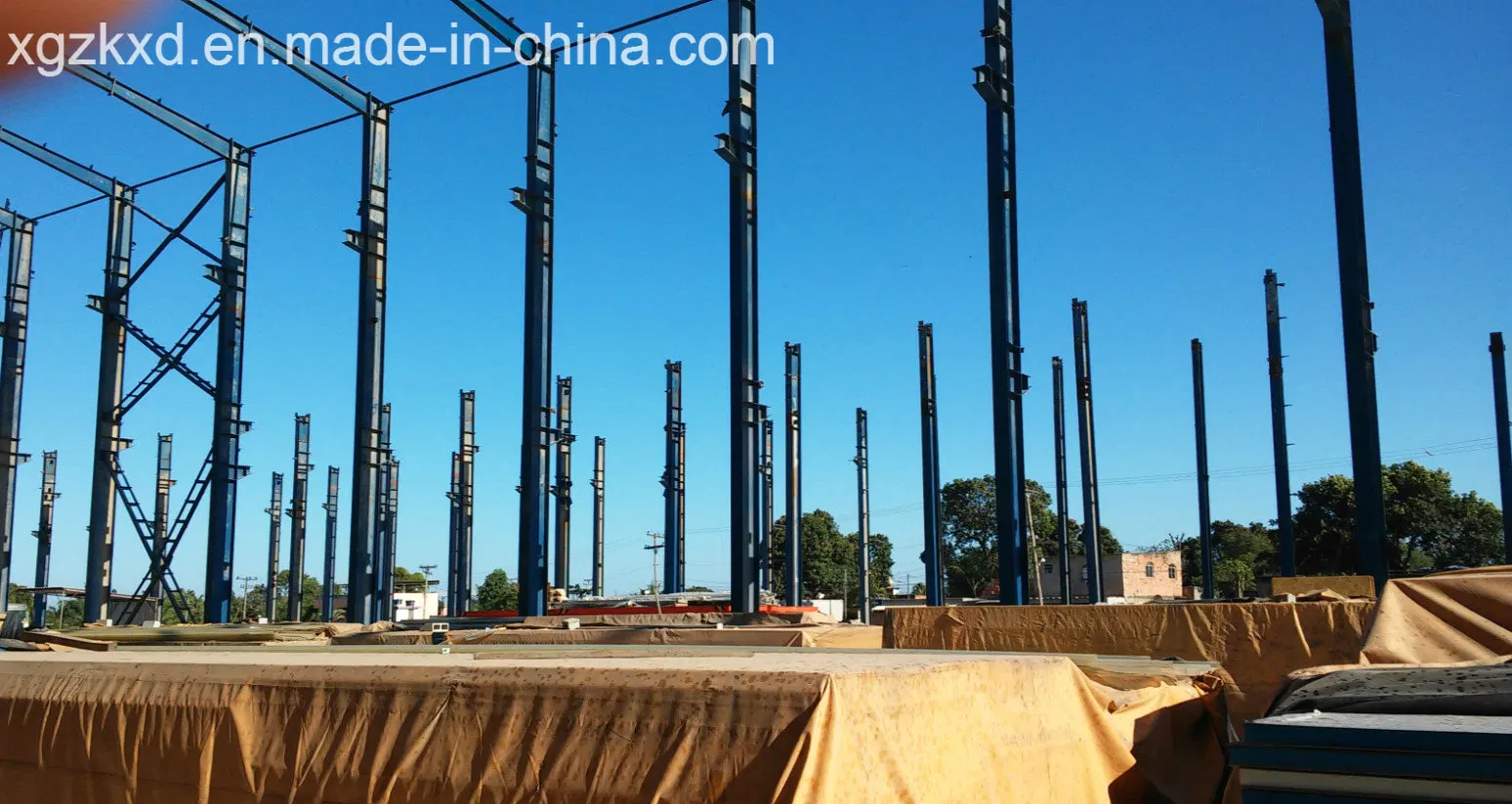 Prefabricated Steel Structure Hangar Shed with Crane