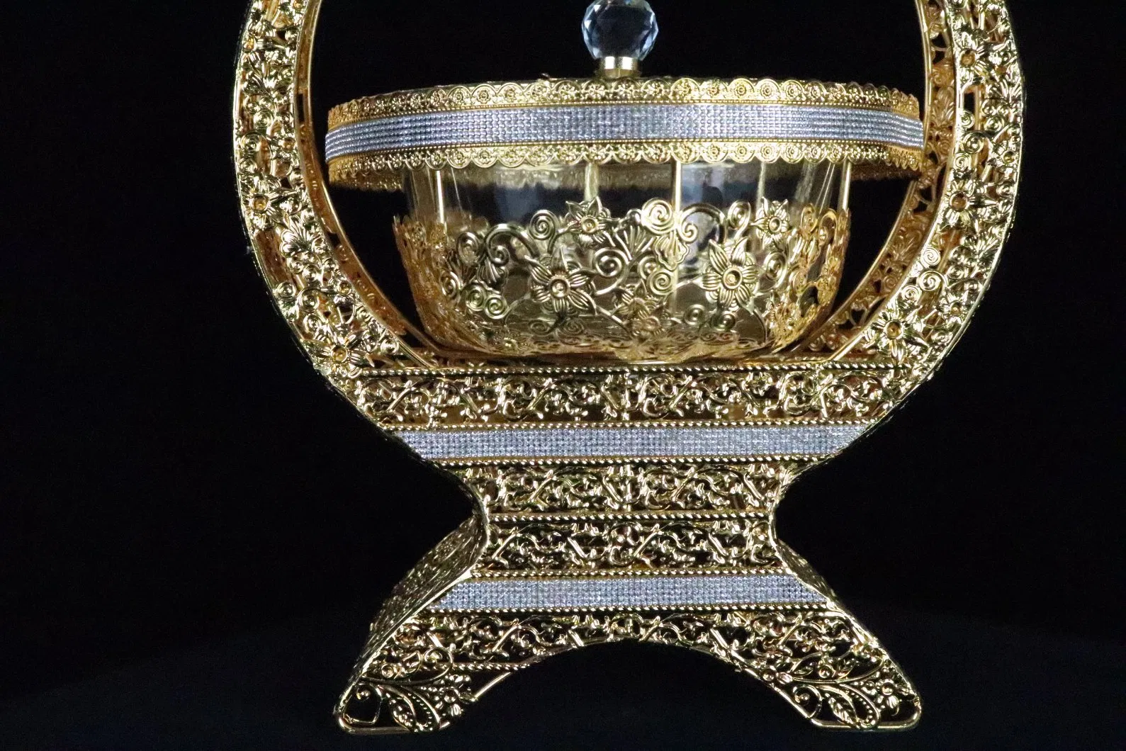 Wholesale Household Daily Ornaments with Gold-Plated Iron and Bowl Glass Set
