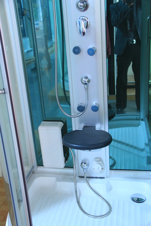 Парная кабина с парообразователем и контролем температуры