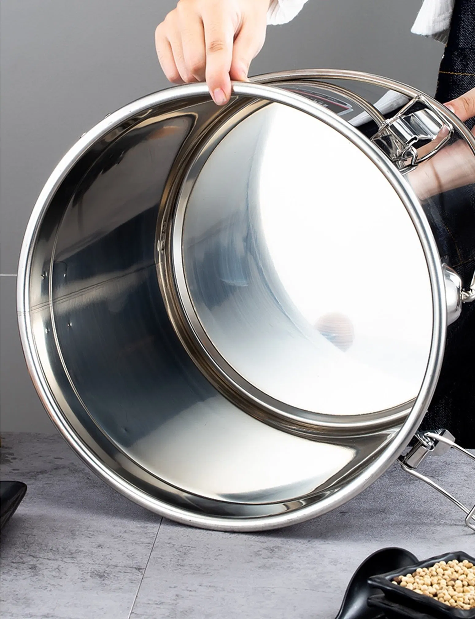 Stainless Steel 10L 12L 14L 20L Sealed Barrel SS304 Sealing Bucket Handheld Handle Soup Barrel