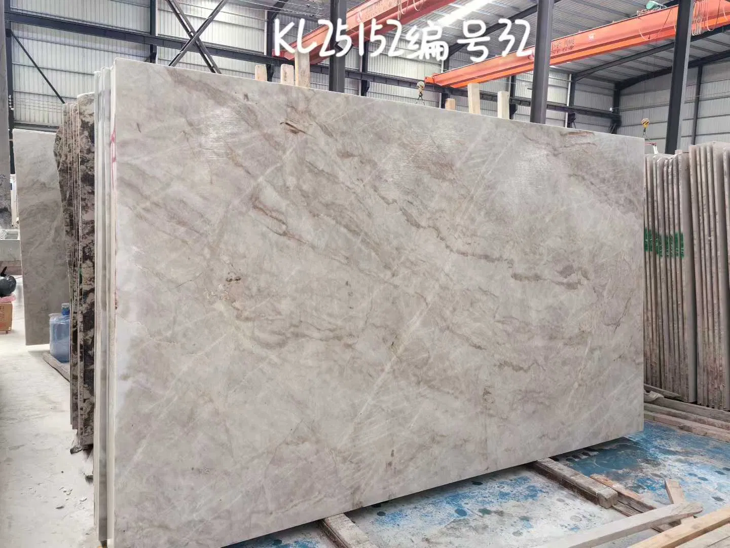 Luxury Cream/Beige Quartzite Taj Mahal Quartzite Countertop Slab