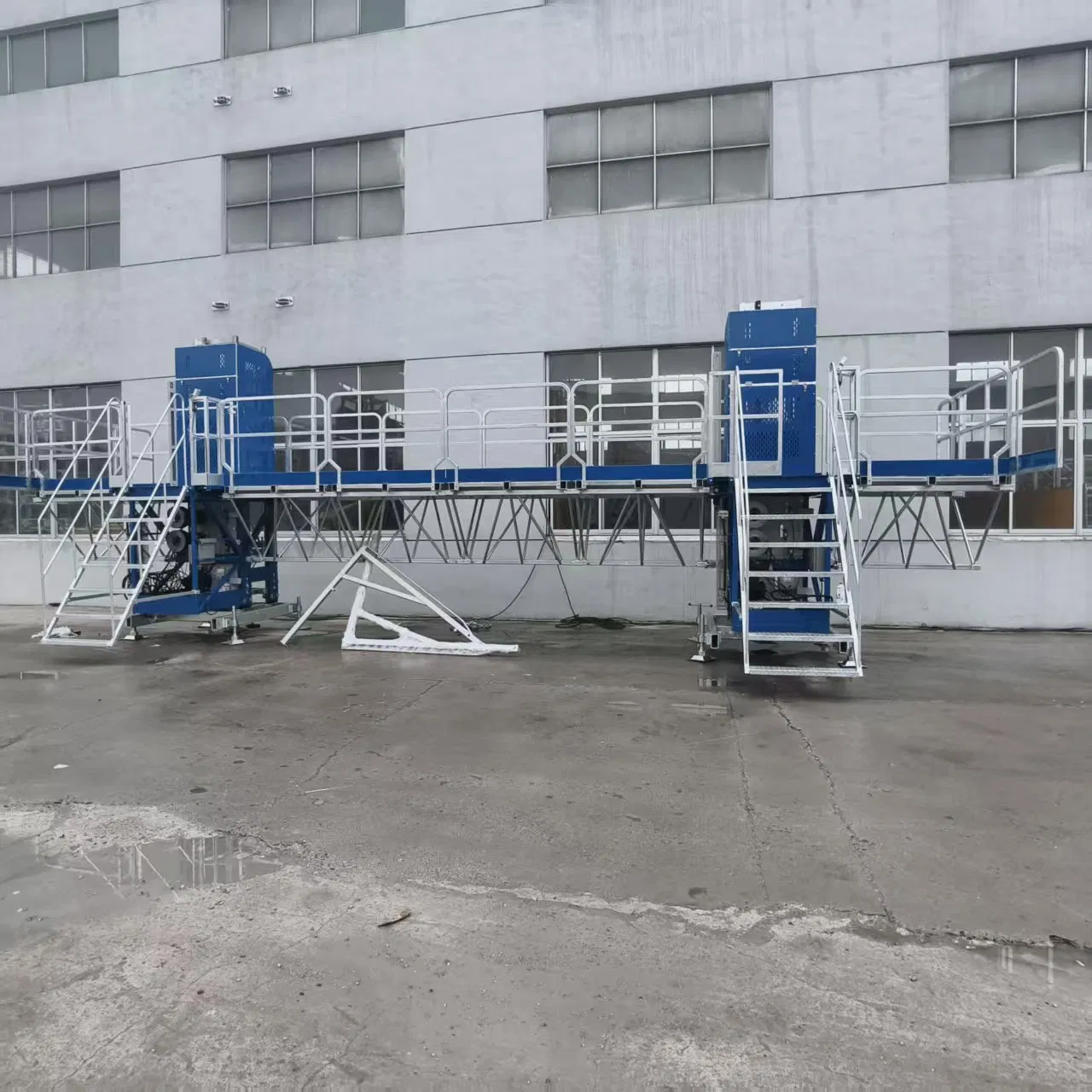 Mast Climber Construction Cradle Sc5000 Sc6000 Sc8000 Suspension Mast Climbing Work Platform