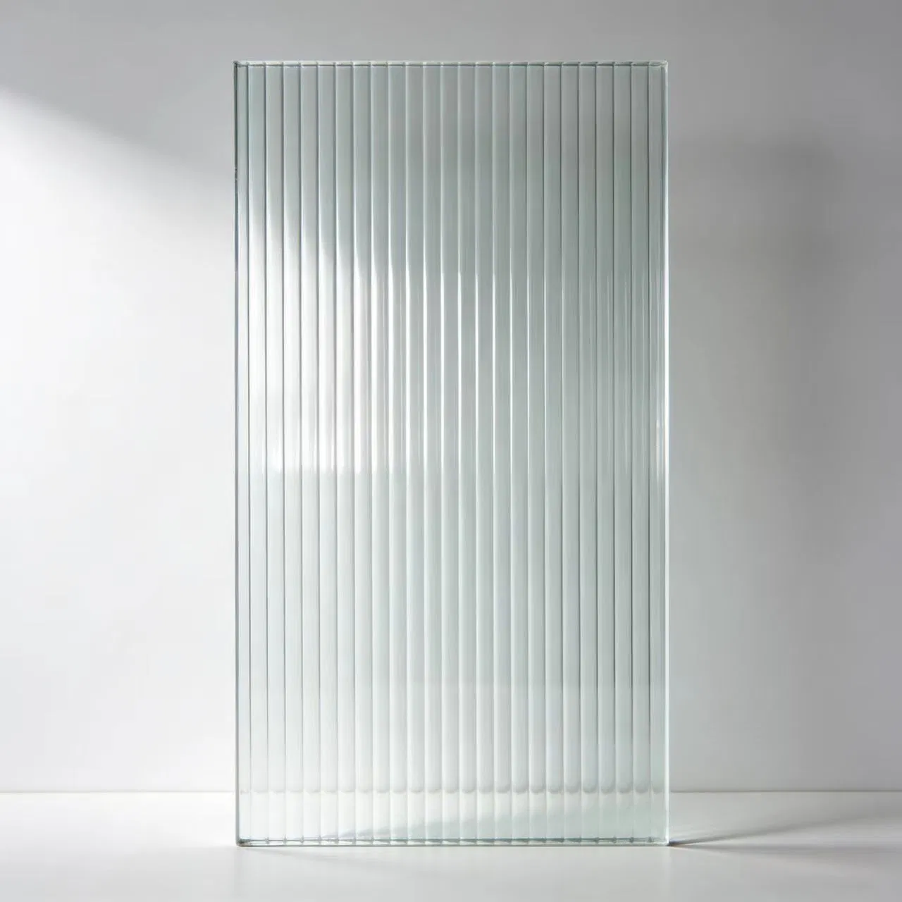 Office Area Partitions Made of Tempered Fluted/Pattern Glass, Fireproof and Soundproof