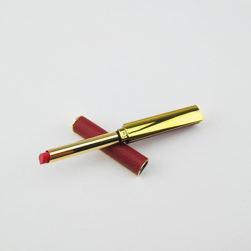 OEM Love Shapes Moisturize Gloss Silky Lip Balm Lipstick Cosmetics