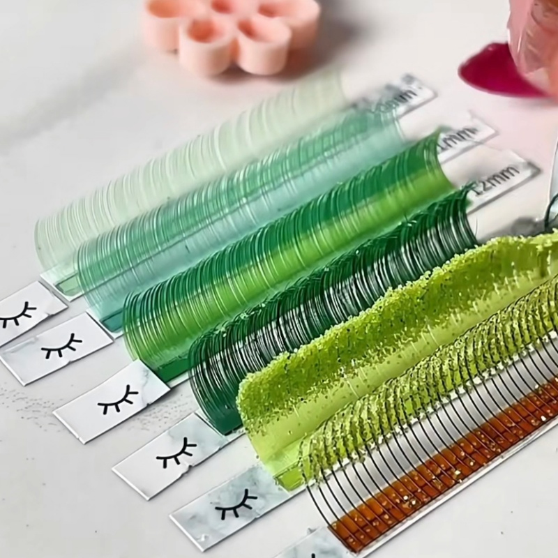Sparkling Single Lash Extensions for Party Makeup Glam