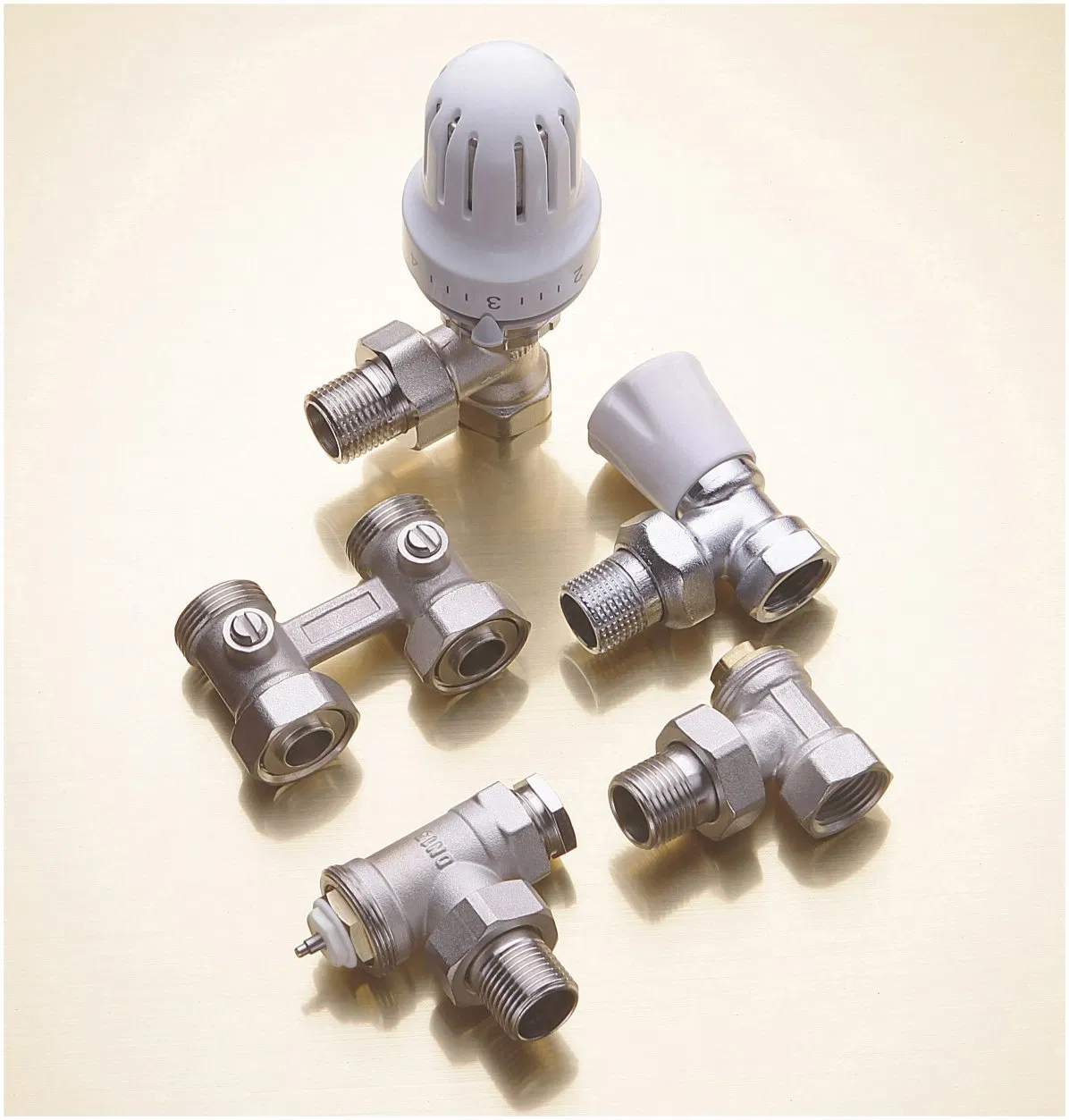 Nickel Plated 1/2" F Thermostatic Radiator Valve with Adaptor