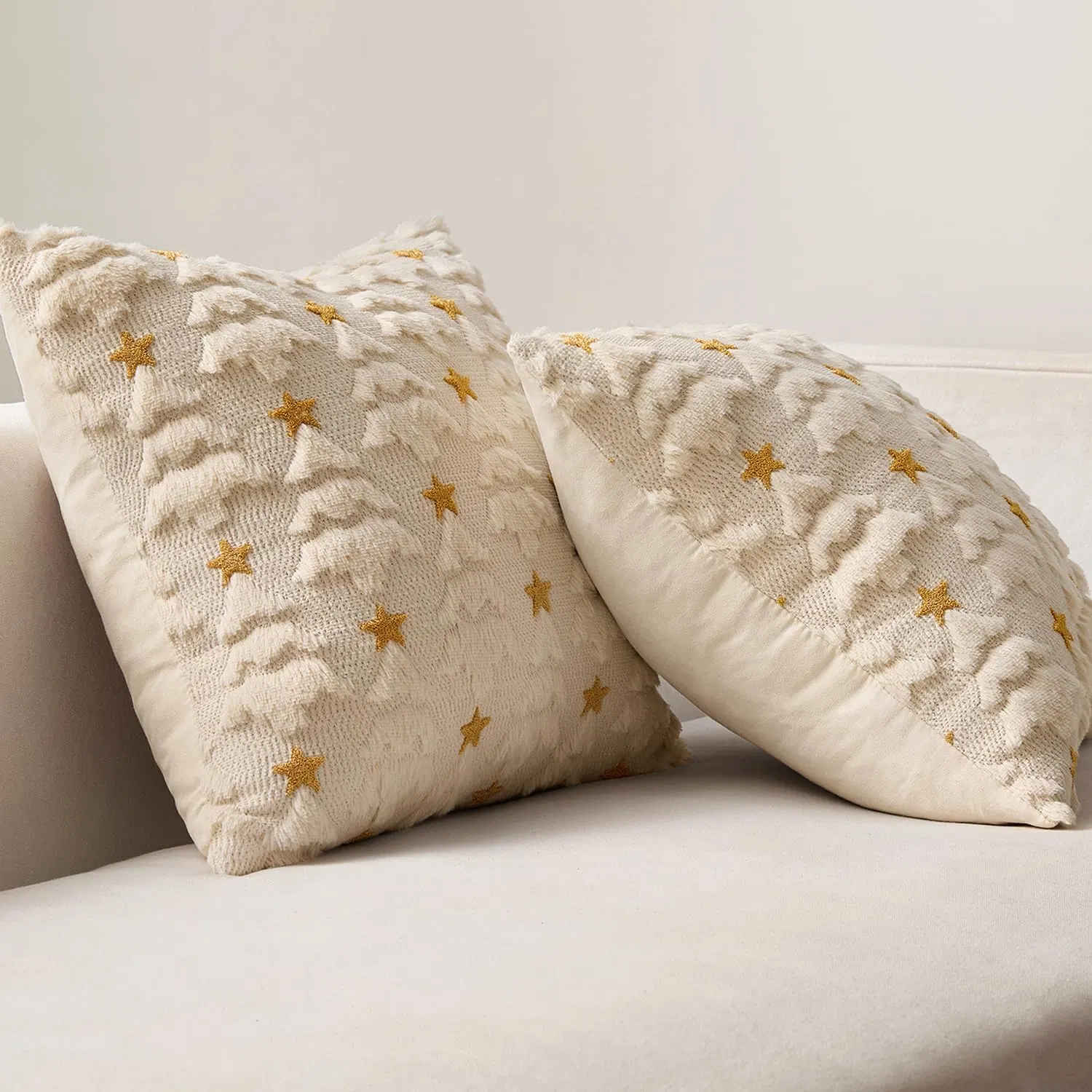 Christmas Pillow Covers, Beige Christmas Tree Plush Faux Fur Pillowcases Soft Decorative Throw Pillow Cases for Couch