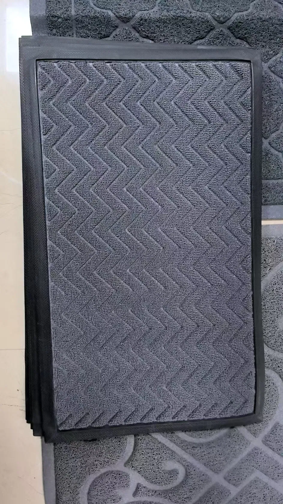 Geometric Print Fade Resistant OEM Bathroom Anti Slip Floor Mat