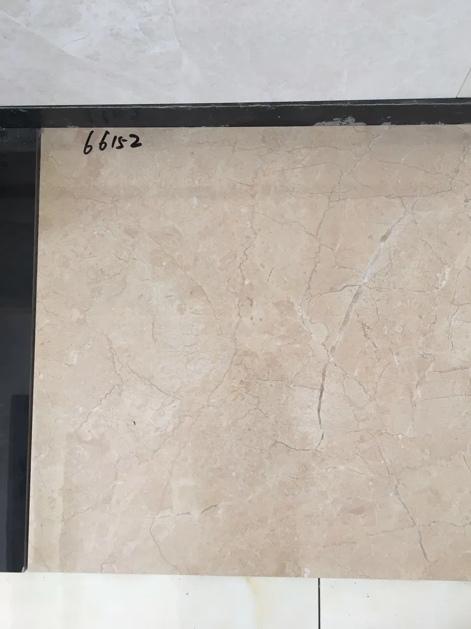 Керамогранитная плитка для пола 600x600 мм