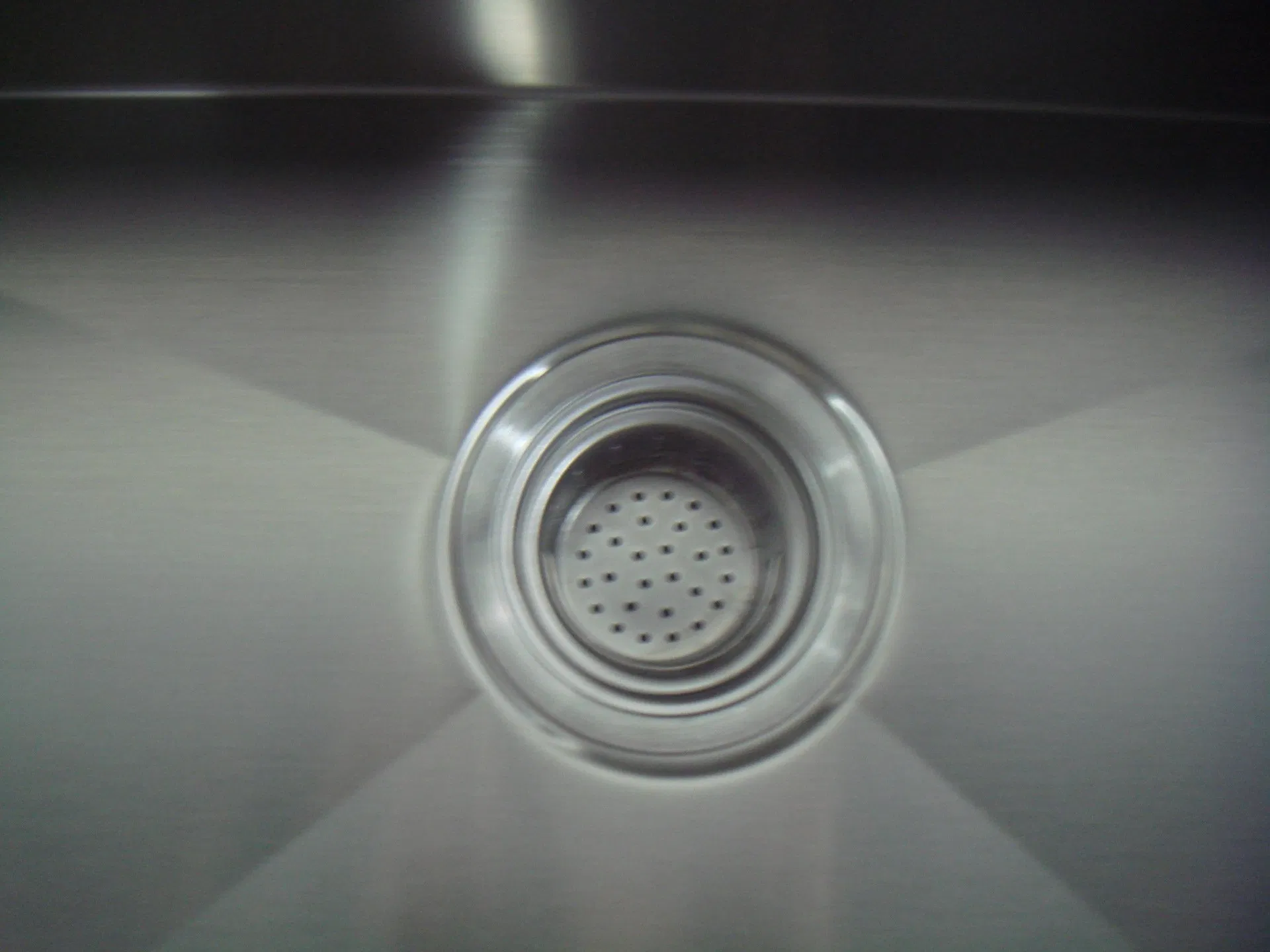 European and American Models 304 Stainless Steel Platform Right -Angle Double Sink Custom Kitchen Sink Watery Basin