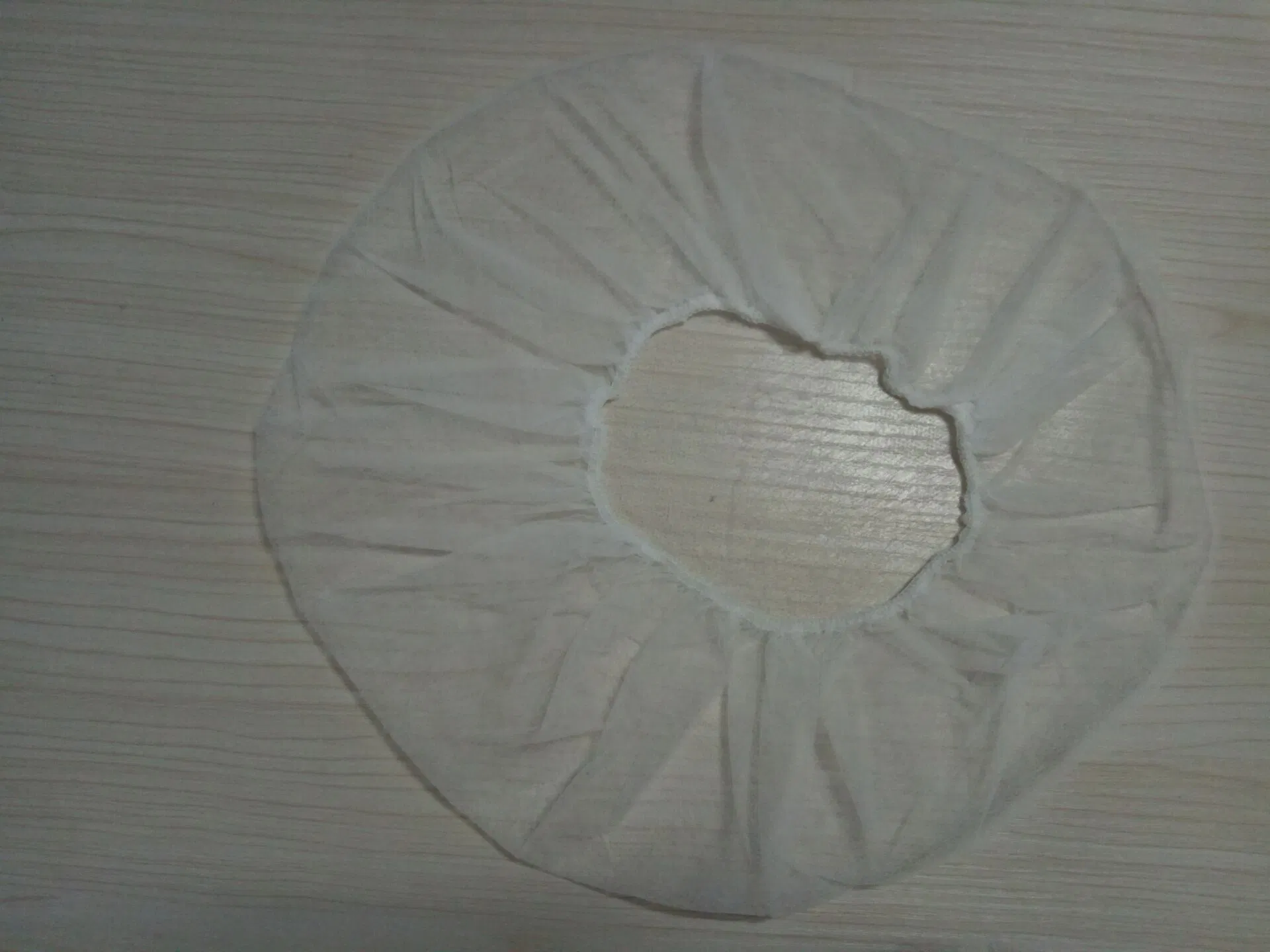 Protective Wear Disposable Bouffant Caps 21" Bue