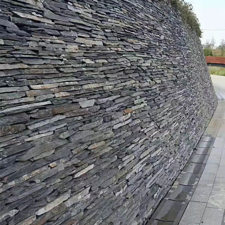 Offset Shape Black/Blue Slate Veneer Stone for Wall Cladding Projects