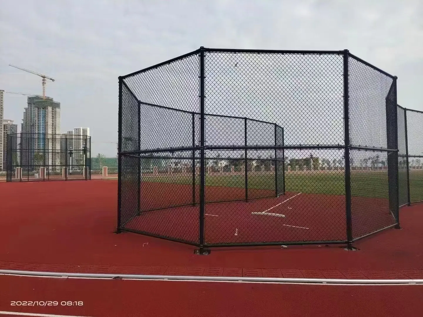 Philippines 9 10 Gauge Cyclone Wire 4FT 5FT 6FT 7FT 8FT 10FT Tall Chain Link Fence Industry Galvanized Chainlink Fence