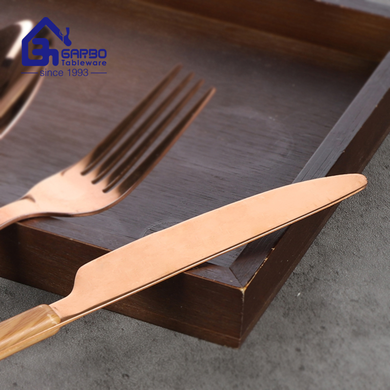Golden Color Cutlery Set Hot Sale with Wooden Design Handle Flatware China Supplier