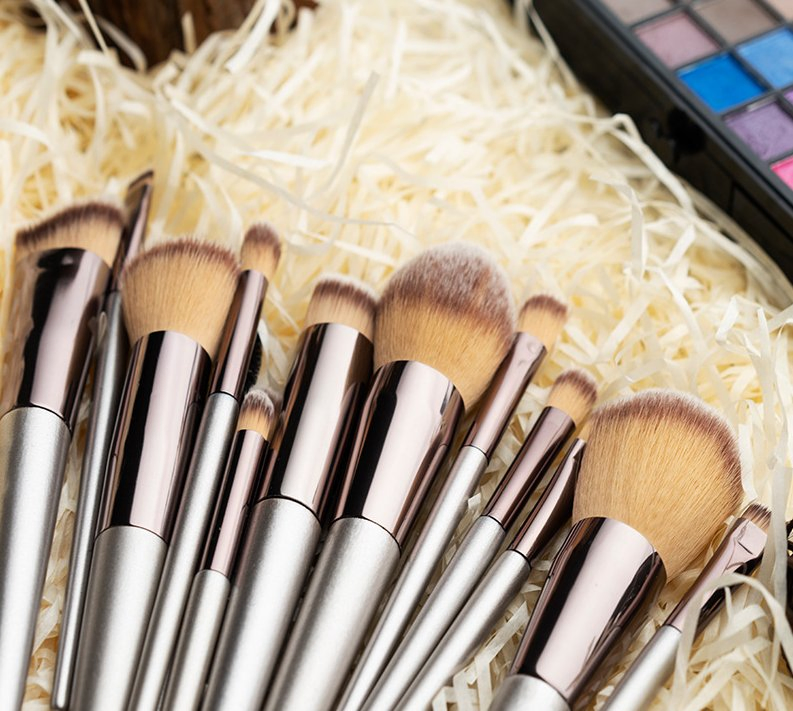 14PCS Light Gold Color Handle Professional Makeup Brushes Set Fashion Beauty Makeup Brushes Powder Brush