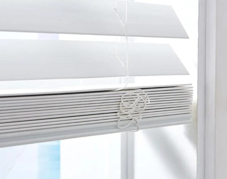 Cheap Price 25mm PVC Venetian Blinds Cordless Manual/Motorized Faux Wood Blinds