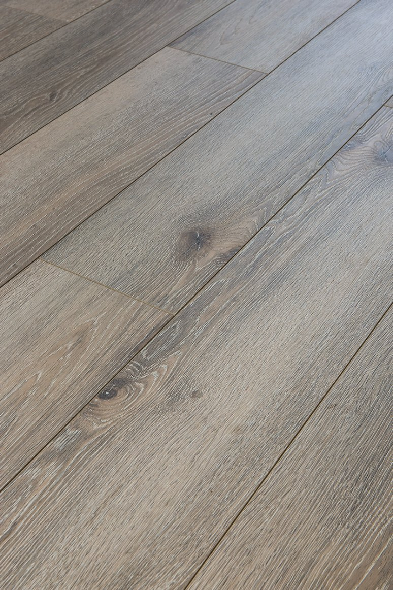 Laminate Flooring with Wax