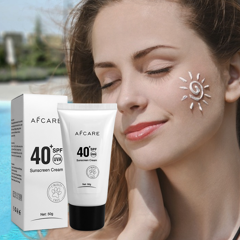 Skin Whitening UVA UVB Face Tinted SPF 50 Water Based Sunscreen Cream