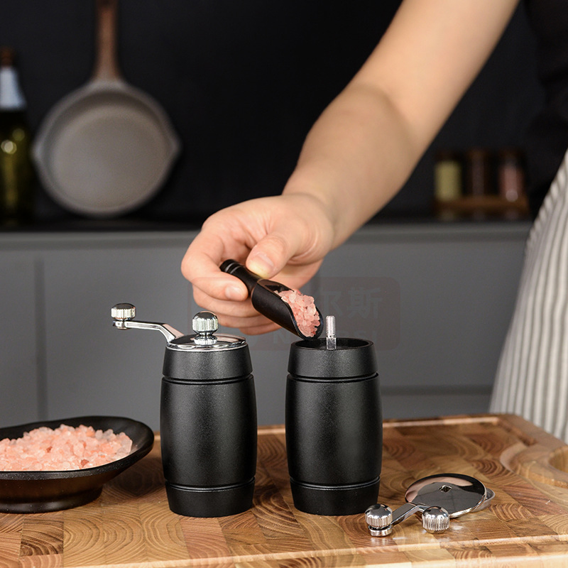 Mini Hand-Cranked Spice Mill Multi-Purpose Pepper & Salt Grinder with Ceramic Core for Home & Outdoor Use