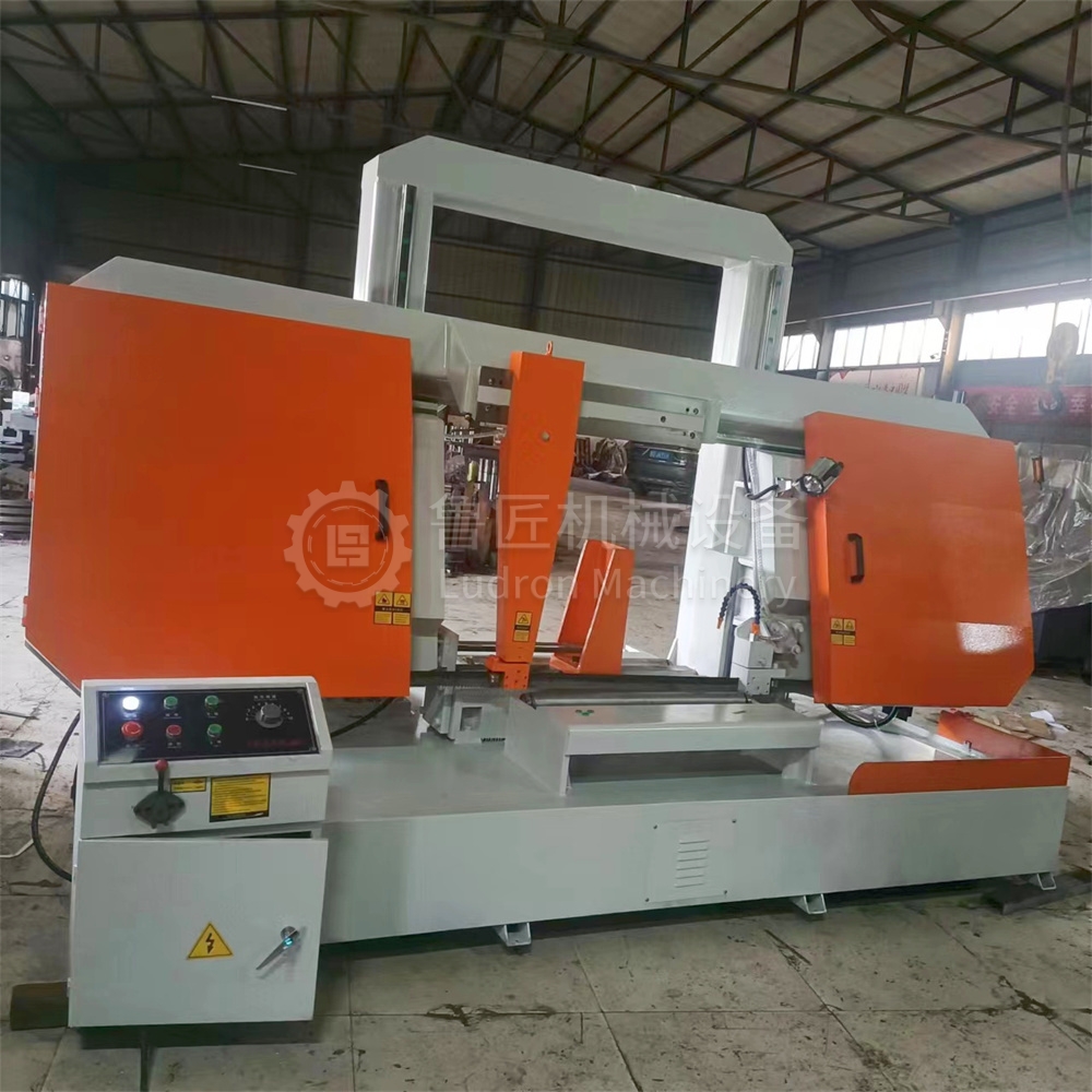 Станок ленточнопильный по металлу и алюминию