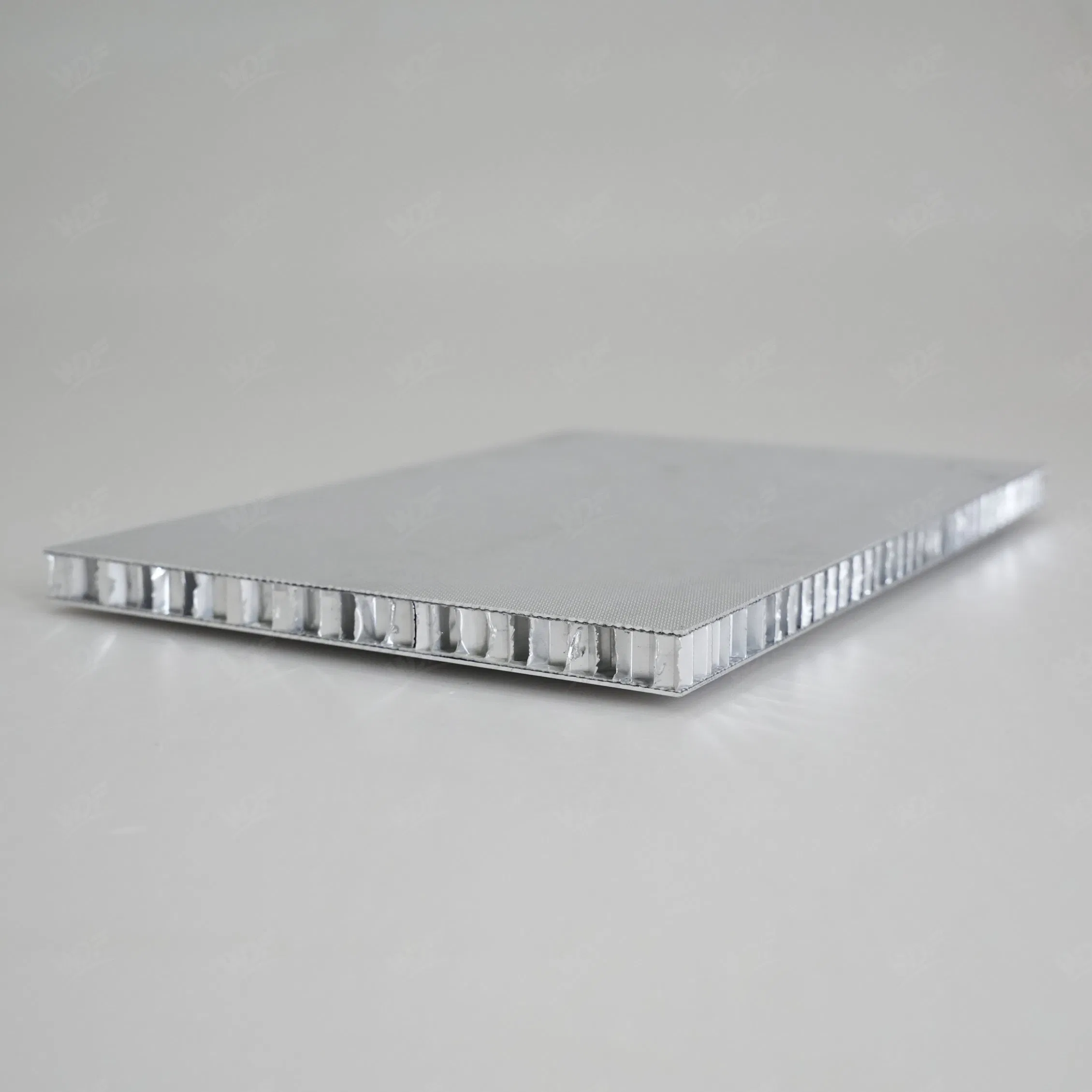 High-Quality Ultra-Microporous Aluminium Honeycomb Panel for Effortless Ceiling Installation