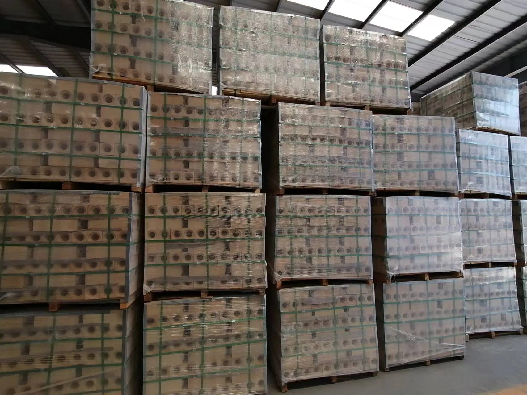 Factory Price Fireclay Runner Brick High Alumina Runner Brick for Casting Steel Industry