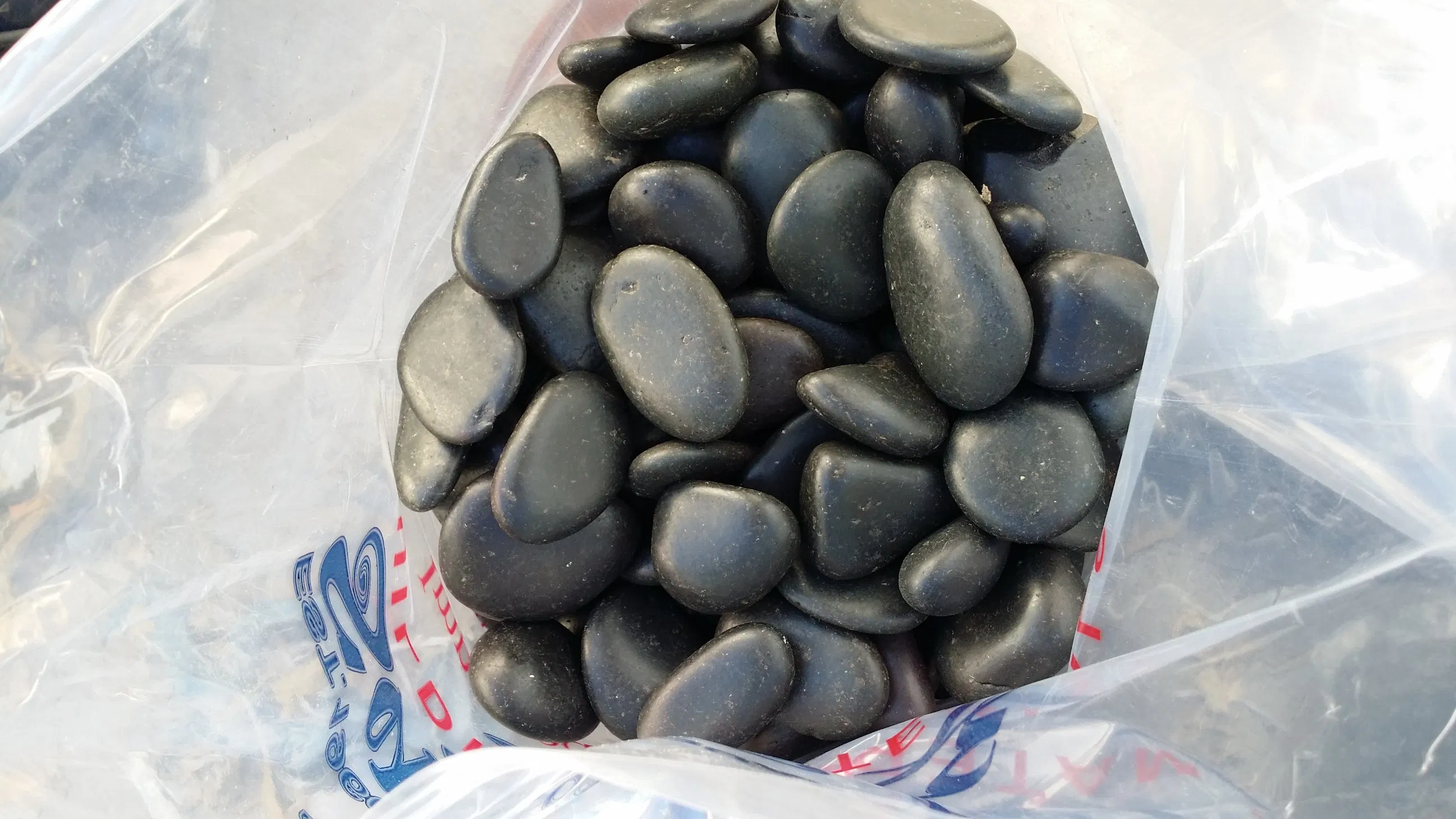 Nature Stone Grey Black White Yellow Polished Pebble Stones