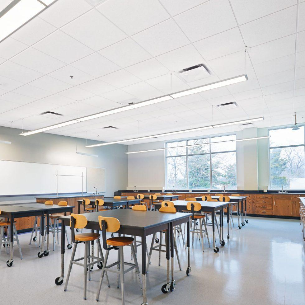 Sound-Absorbing Fiberglass Ceiling Panels with Aluminum Foil on The Back
