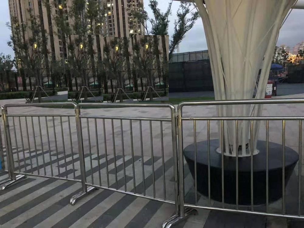 Removable/Detachable Foot Crowd Control Barrier