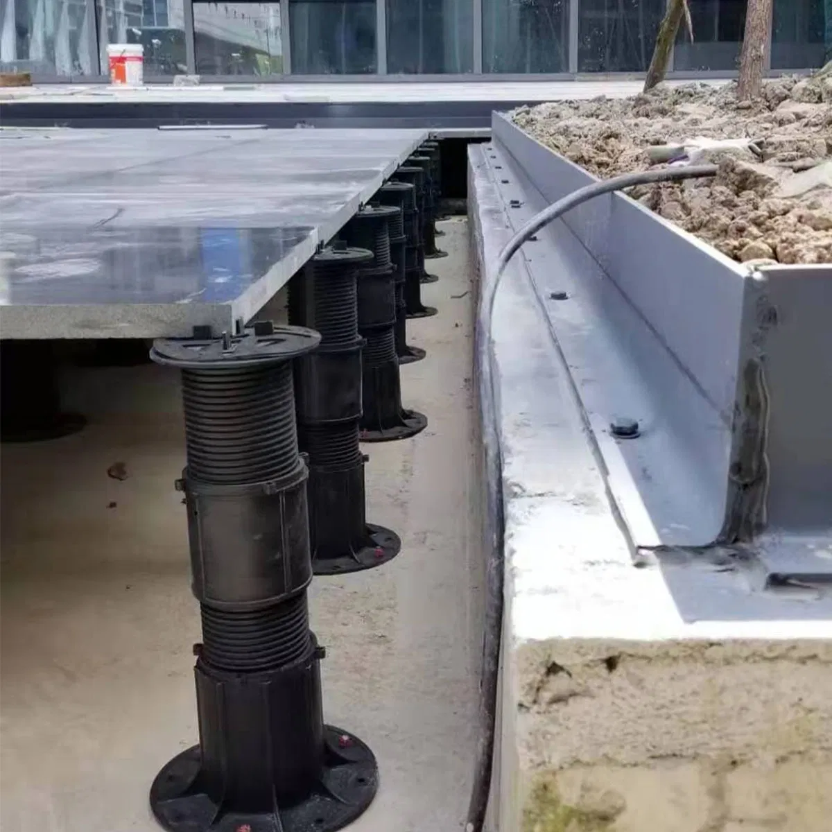 Universal Adjustable Pedestal: Durable and Corrosion Resistant Design