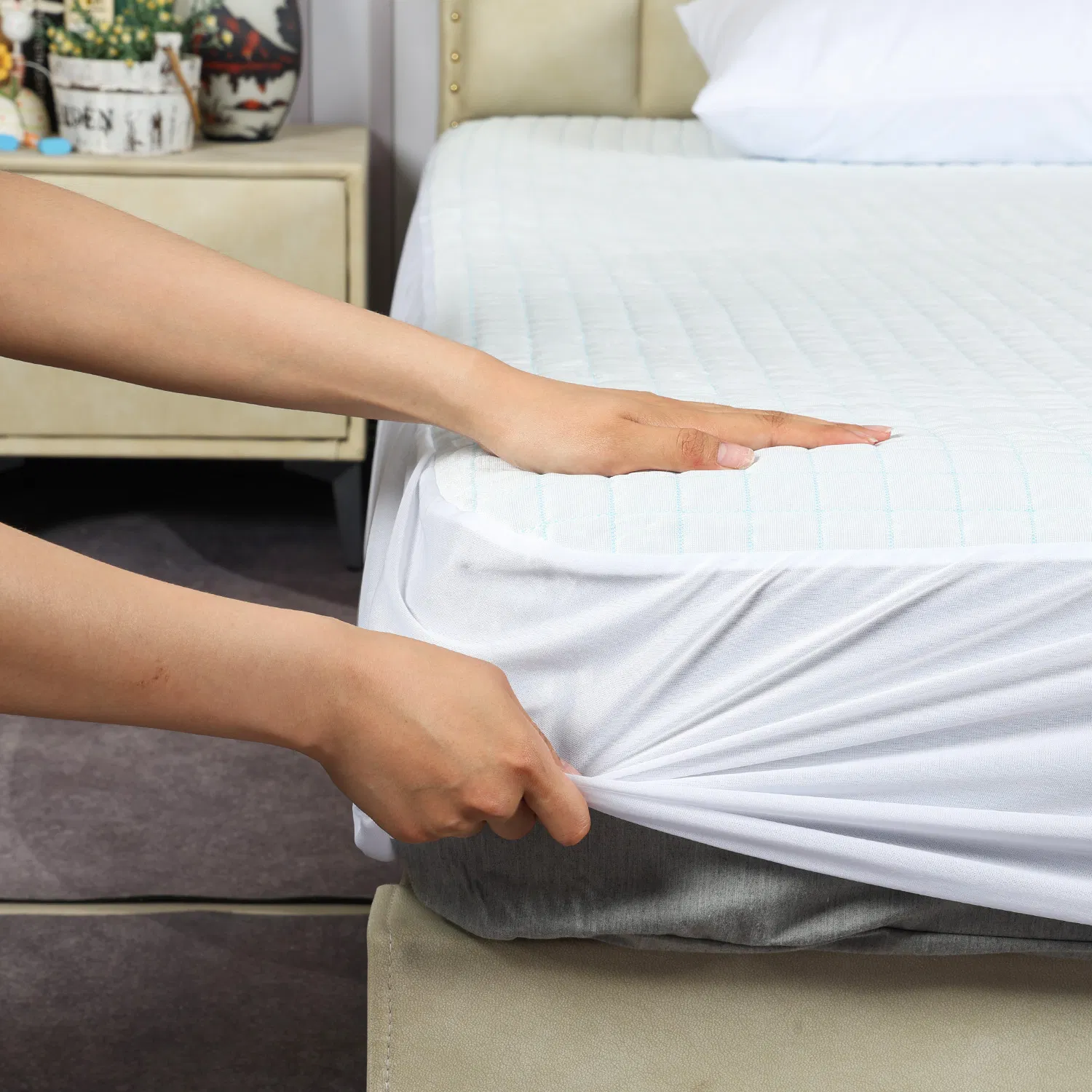 Luxeguard Sateen Mattress Protector Noiseless Waterproof Wrinkle-Free Deep Pocket