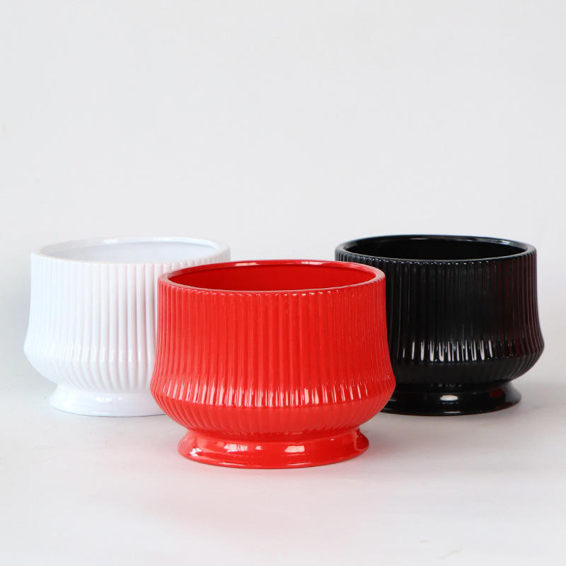 Керамический горшок для цветов с кашпо