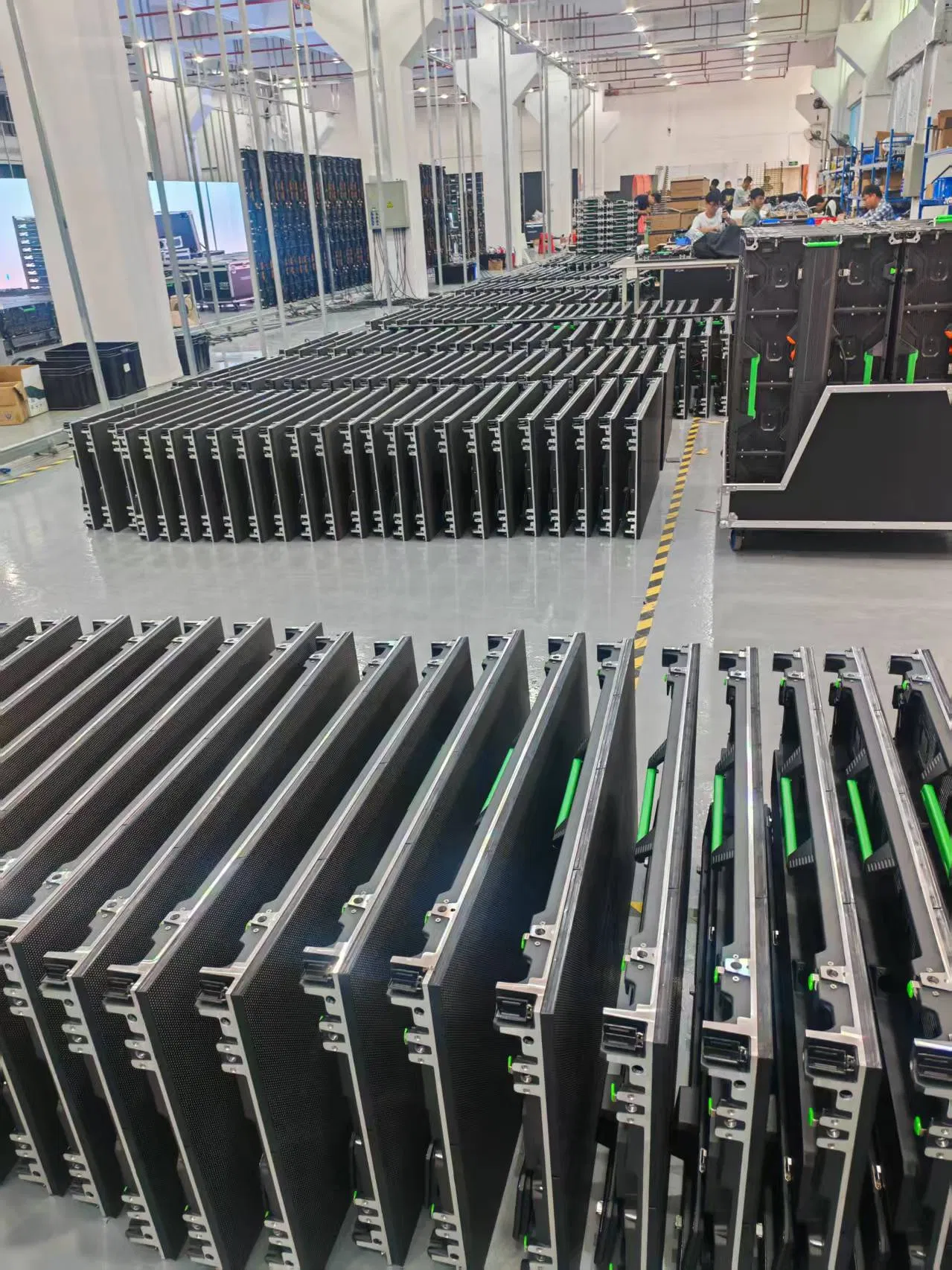 Factory Wholesale P3.91 Outdoor Full-Color Rental Display Screen Box Including Aviation Box