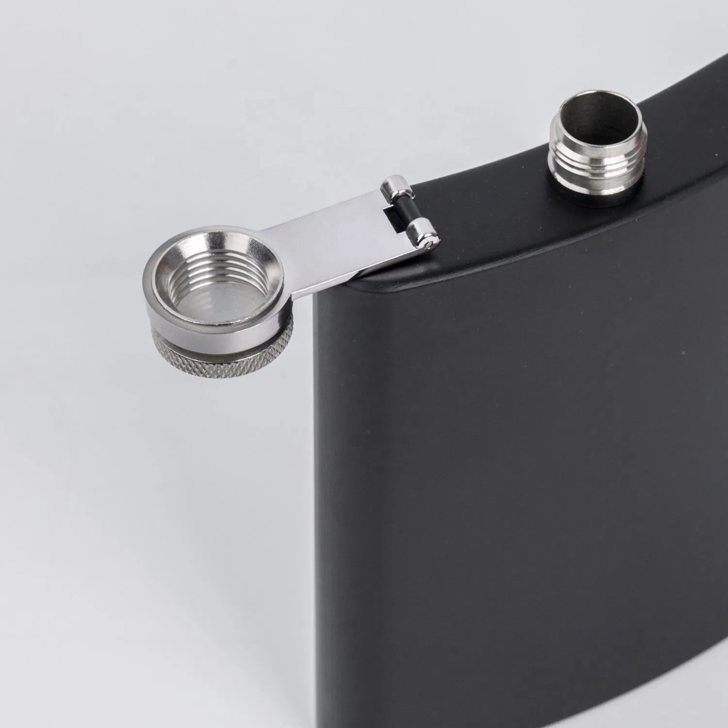 Custom Whiskey Leakproof Drinking Liquor Hip Flask Alcool Stainless Steel Alcohol Camping Pocket Hip Flask 6oz/7oz/8oz