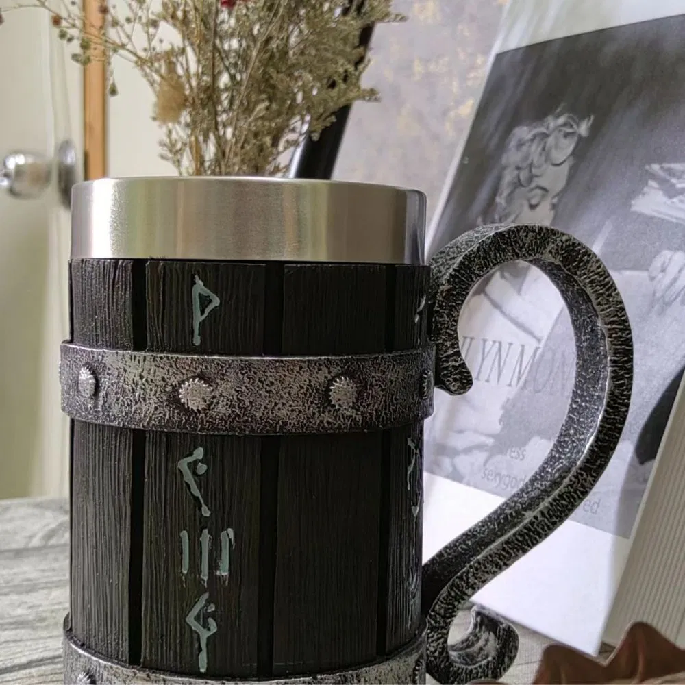 Кружка с рунами викингов, большая