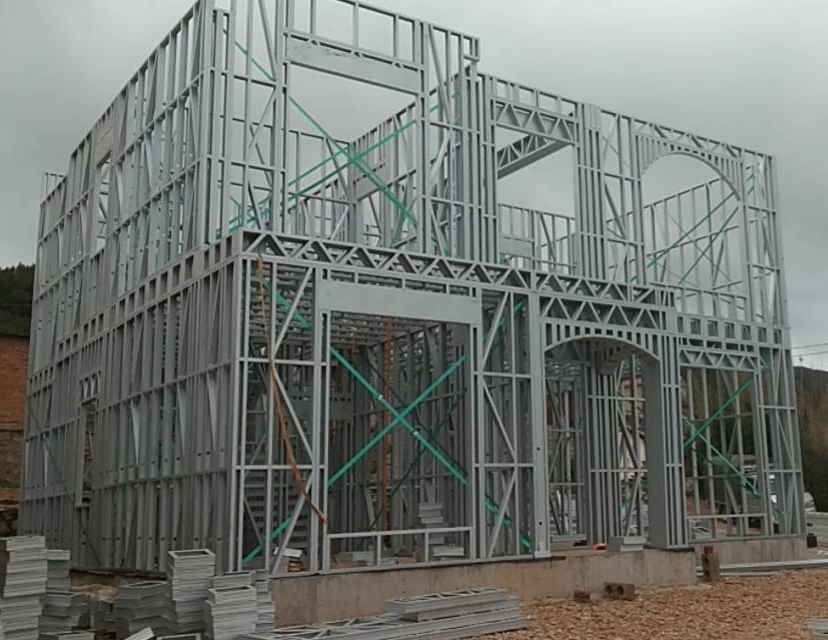 Prefabricated House C Shaped 55%Al Az150 Galvanized Steel Strip for Light Steel Villa
