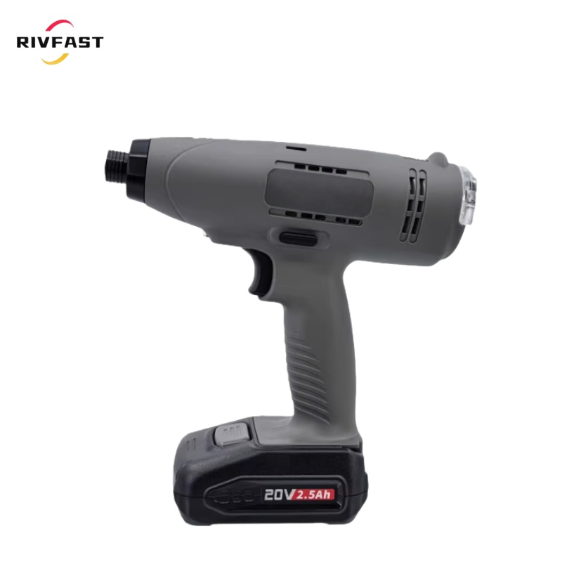 Аккумуляторный шуруповерт с регулировкой крутящего момента