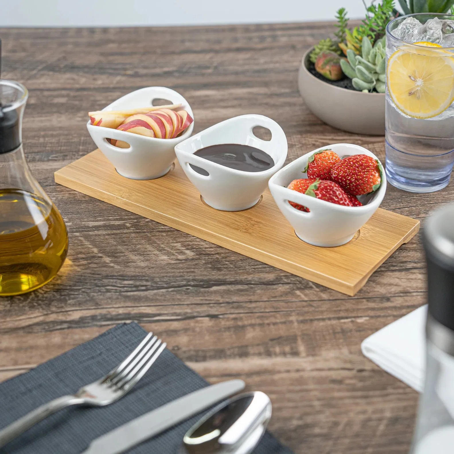 Wholesale Price OEM Manufacturer Versatile Dipping Sauce Bowls and Divided Serving Dishes