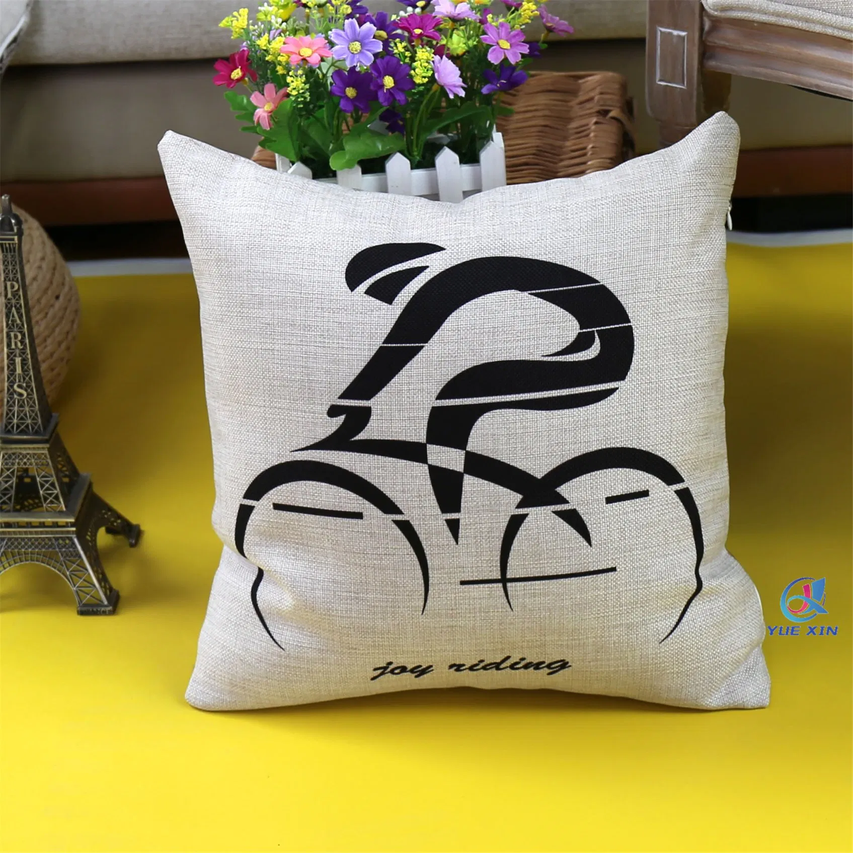 Chic DIY Decorative Throw Pillows for Sofa Styling