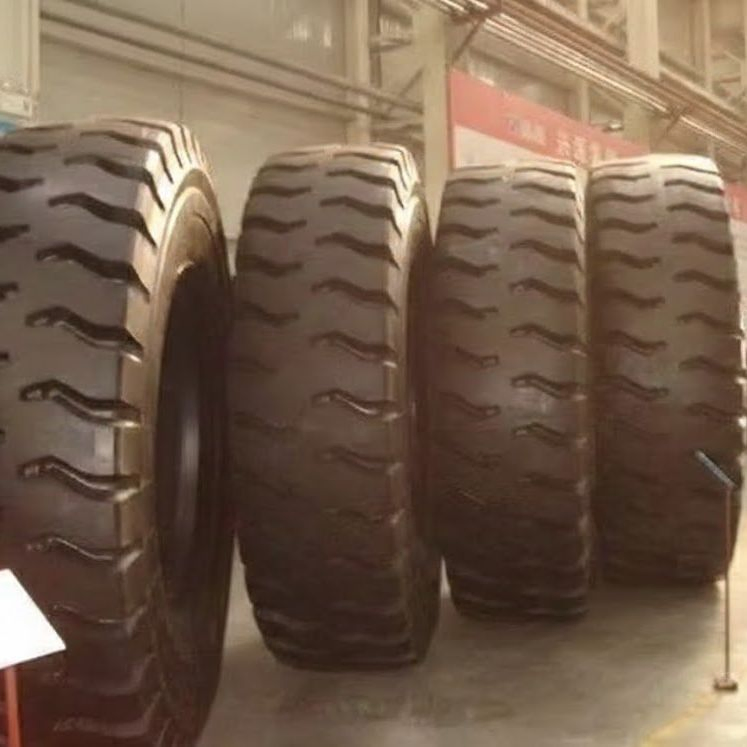 Стальные радиальные шины Durable Hilo 18.00R33 / 21.00R33 E4 для карьерной техники